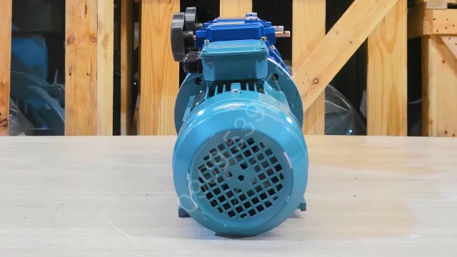 Motor giảm tốc 3 cấp (2 UDL 2.2kW và 1 WPDS 120) - Ảnh 4