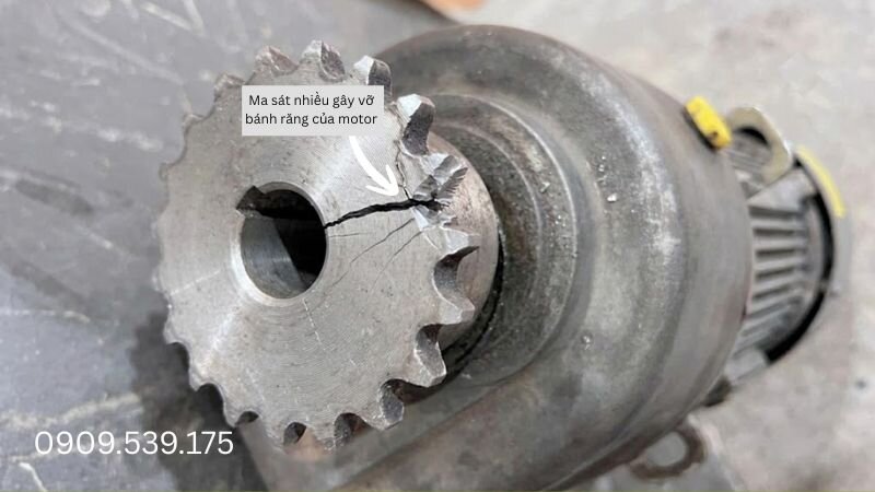Không xử lý kịp thời sẽ làm cho motor giảm tốc bị vỡ bánh rang gây hư hỏng