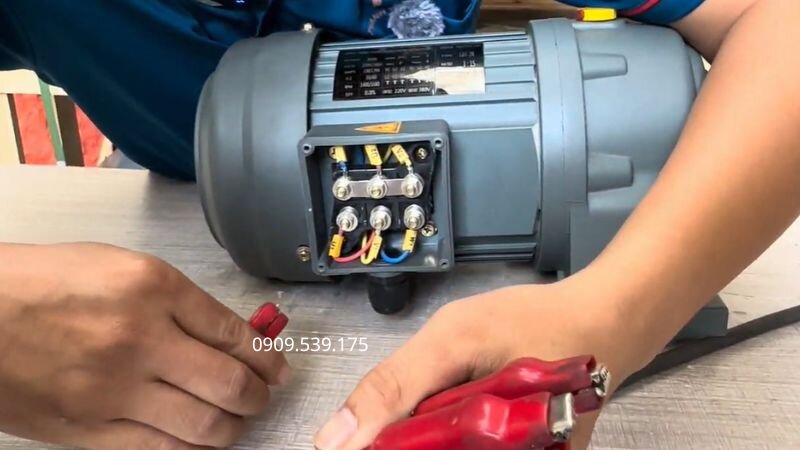 Thiết bị đo giúp xác định chính xác vị trí các pha trước khi đấu nối